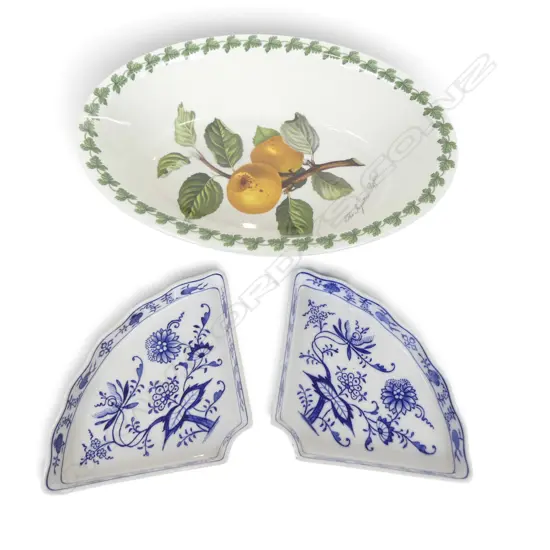 PORTMEIRION POMONA DISH W.340mm + 2 BLUE ONION DISHES