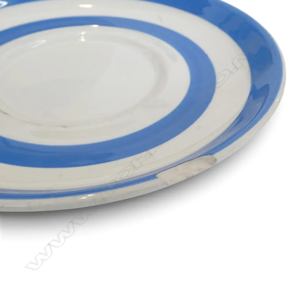 15 PCES OF CORNISHWARE mostly cups, some faults Image 1++