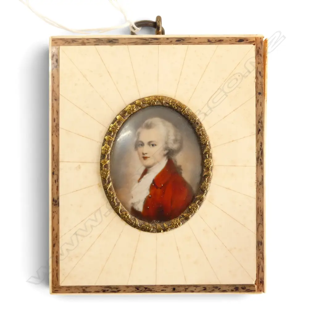 OLD HAND PAINTED PORTRAIT MINIATURE IN A SEGMENTED BONE FRAME 105x85mm Image 1++