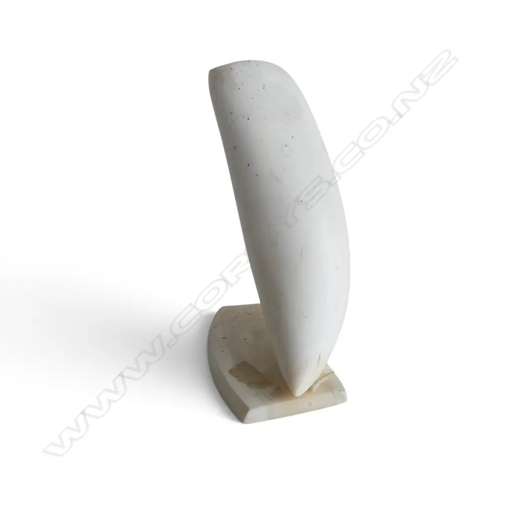 SCRIMSHAW ON STAND H.150mm Image 1++