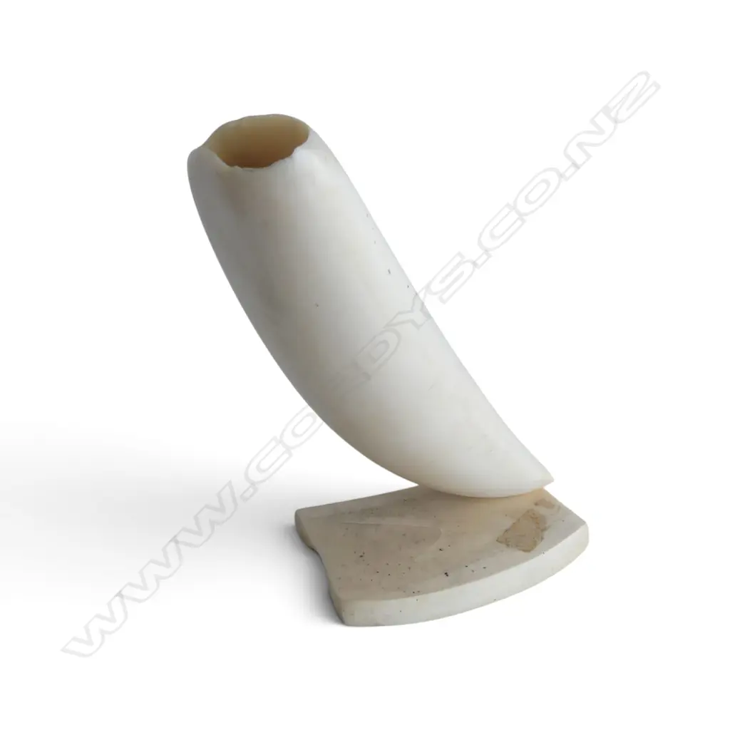 SCRIMSHAW ON STAND H.150mm Image 1++