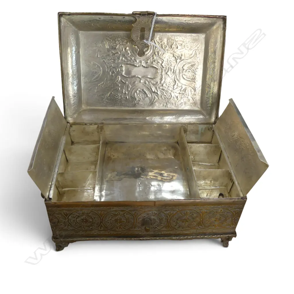 METAL JEWELLERY BOX W.240mm Image 1++