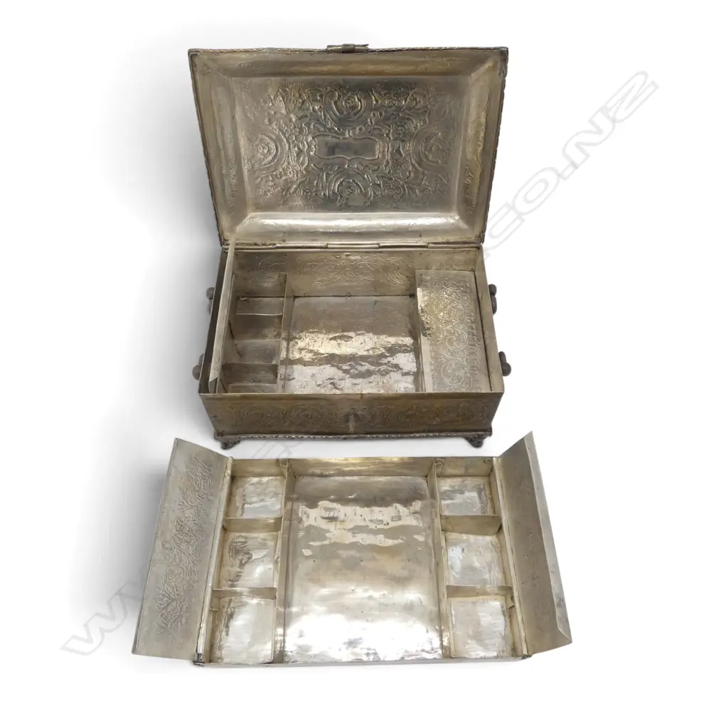 METAL JEWELLERY BOX W.240mm Image 1++