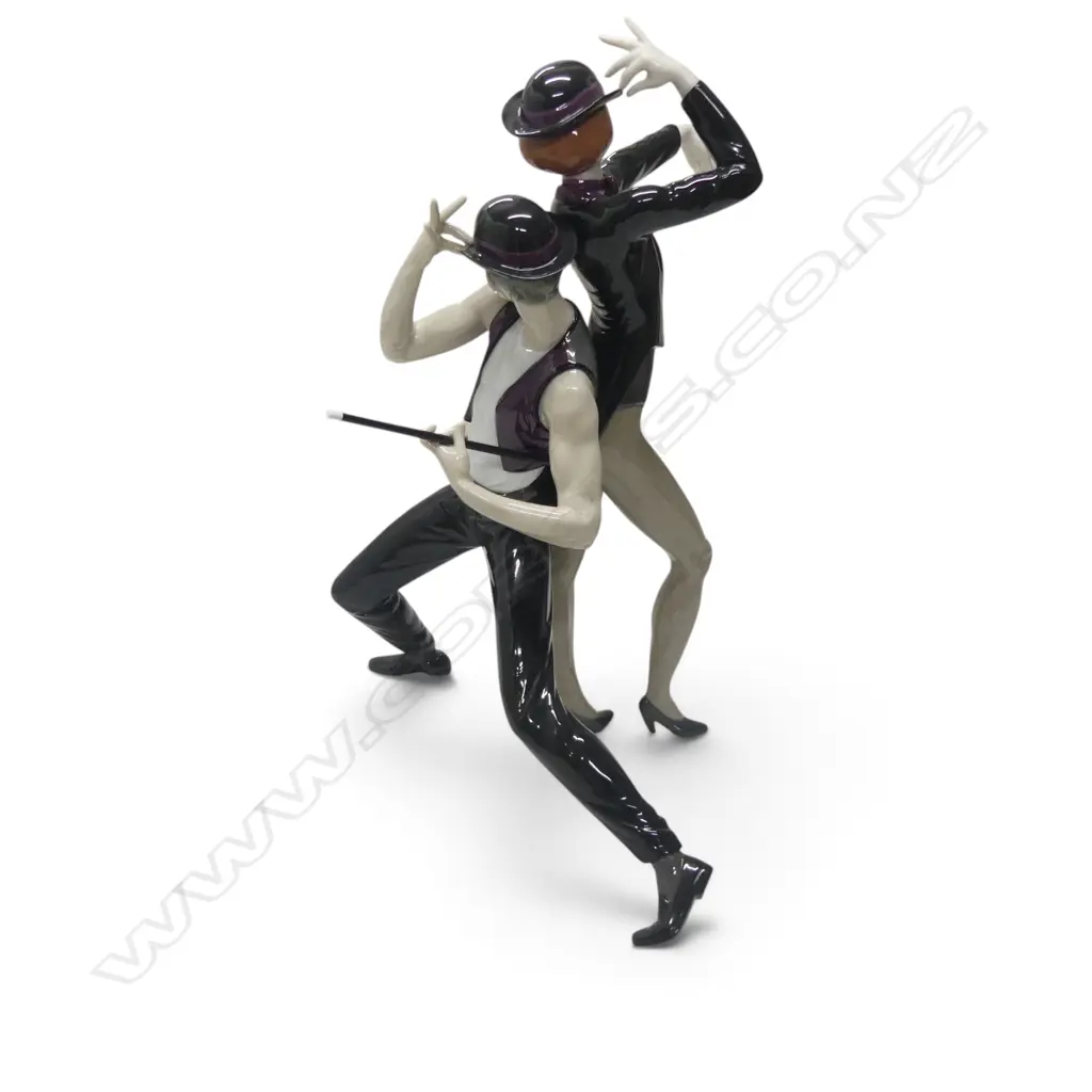 LLADRO 'ELEGANT FOXTROT' FIGURINE w. box H.380mm Image 1++