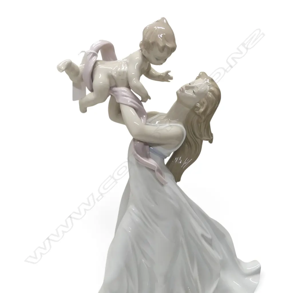 LLADRO 'MY LITTLE SWEETE' FIGURINE w. box H.460mm Image 1++