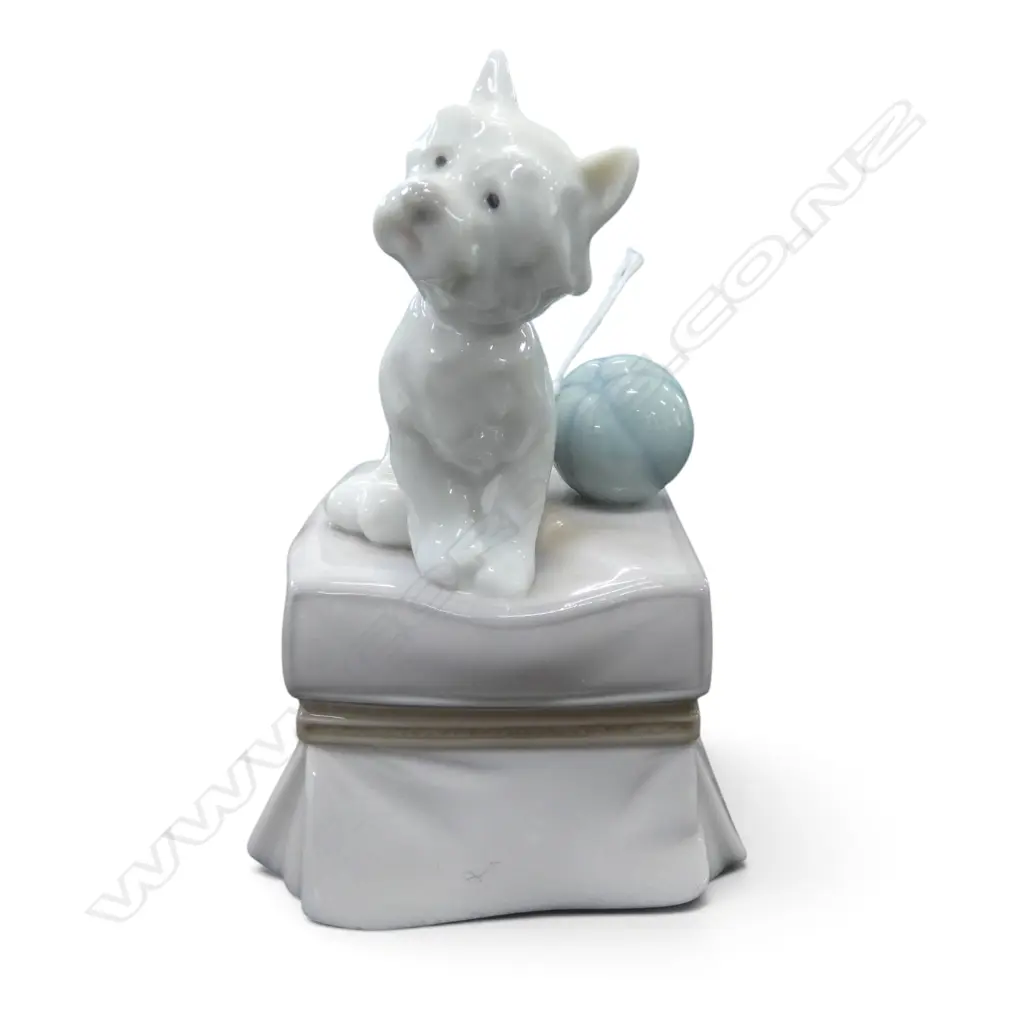 LLADRO 'MY FAVORITE COMPANION' FIGURINE w. box H.100m Image 1++