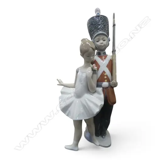 LLADRO GOLD 'LITTLE TIN SOLDIER' w. box H.270mm