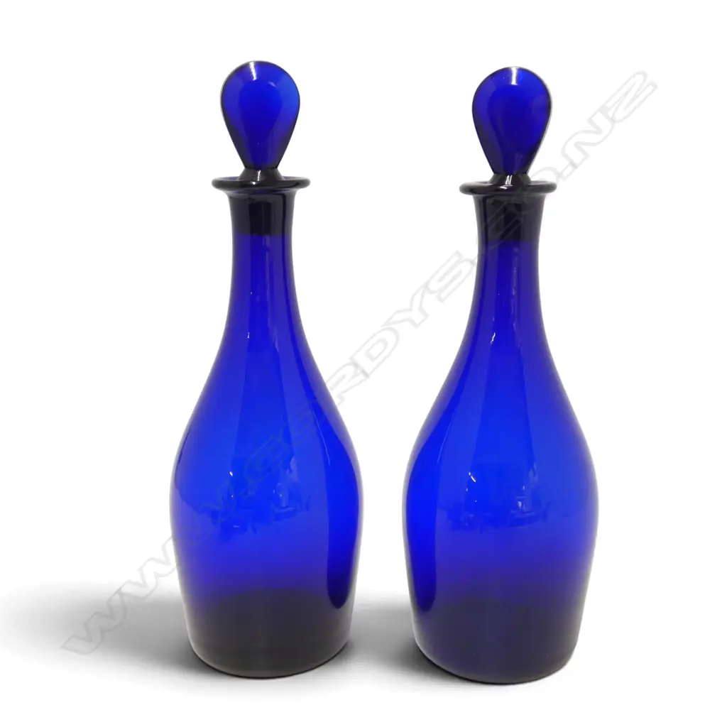 PR BLUE GLASS DECANTERS H.290mm Image 1++