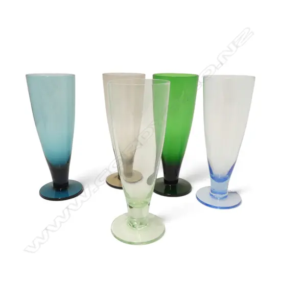 5 MULTI-COLOURED GLASSES H.195mm