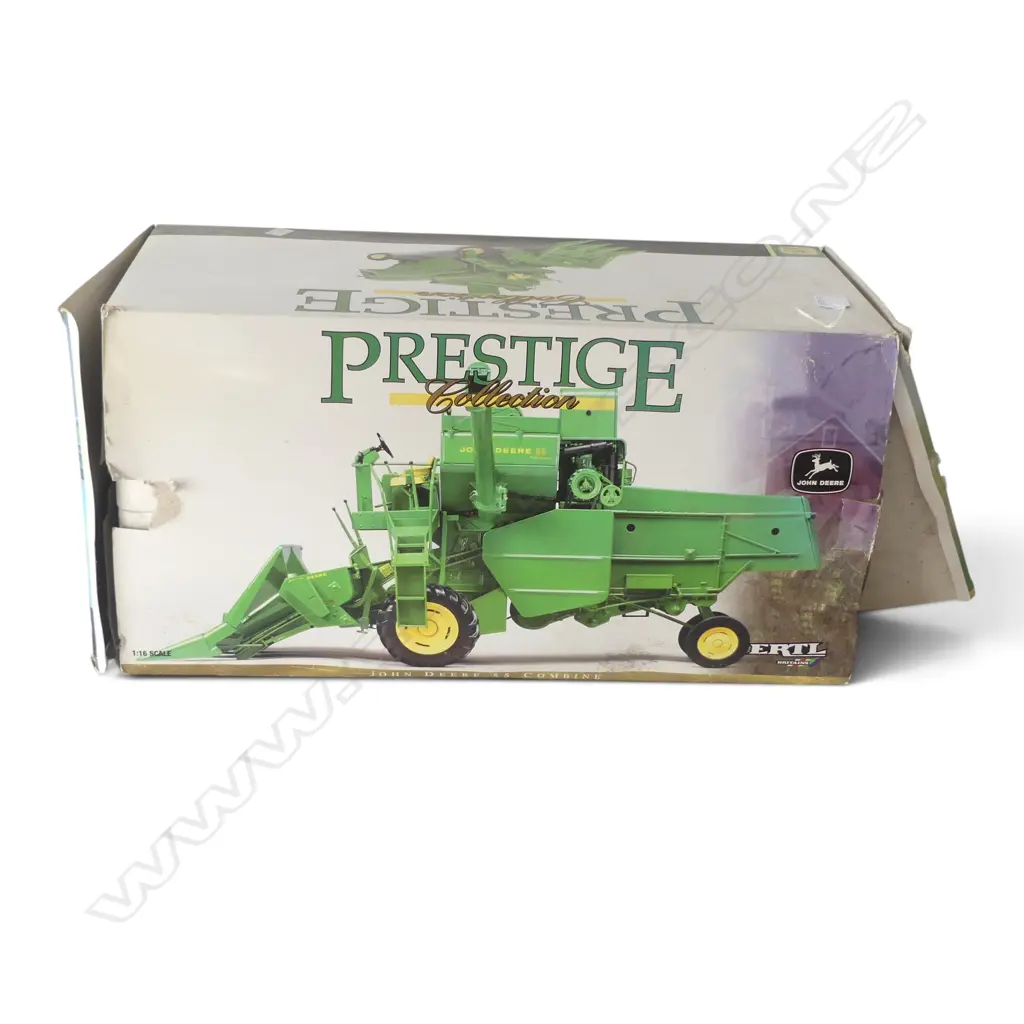 PART BOXED ERTL PRESTIGE COLLECTION JOHN DEERE CORN HARVESTER Image 1++