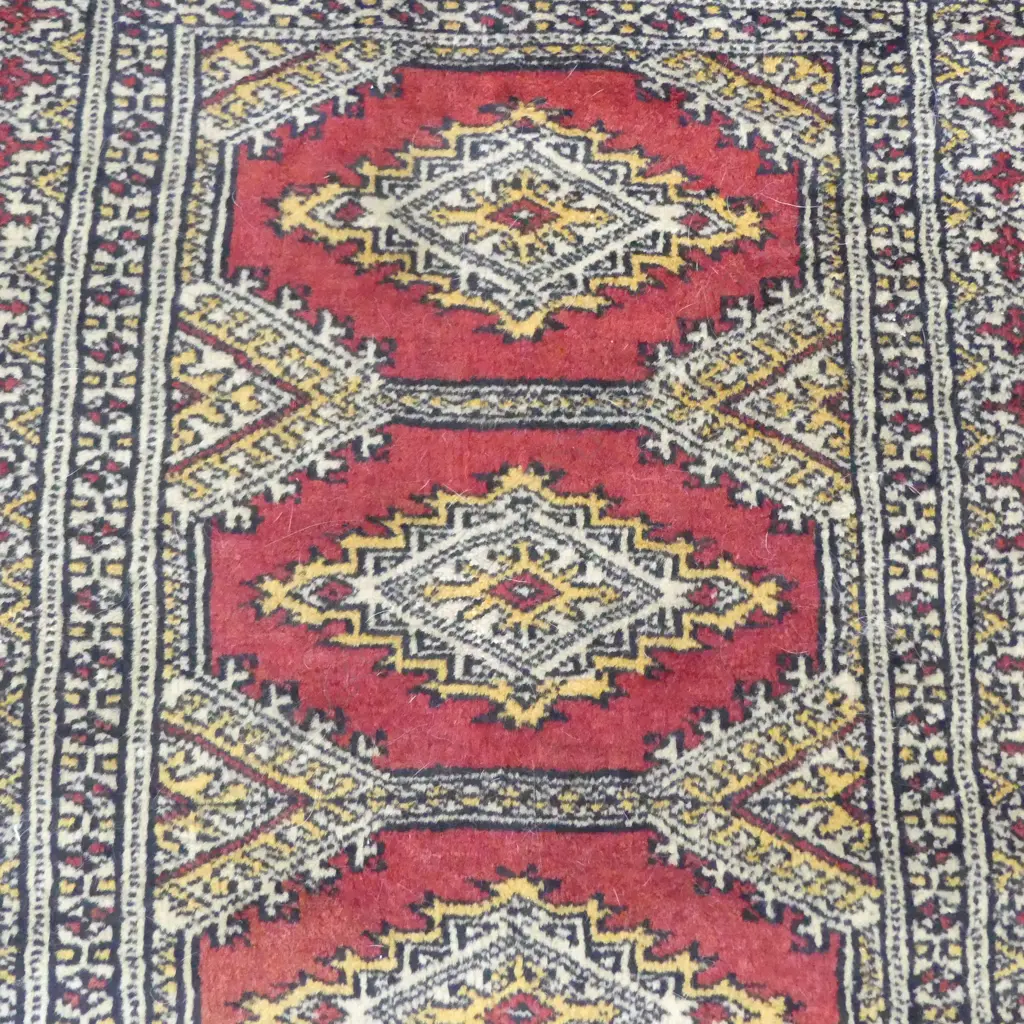 HAND KNOTTED WOOL PILE RUG 900x650mm Image 1++