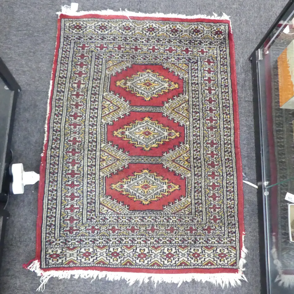 HAND KNOTTED WOOL PILE RUG 900x650mm Image 1++