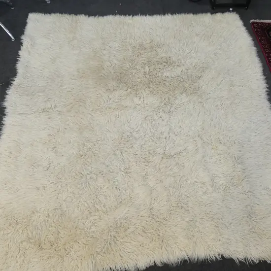 FLOKATI ALL WOOL RUG 2200x2000mm