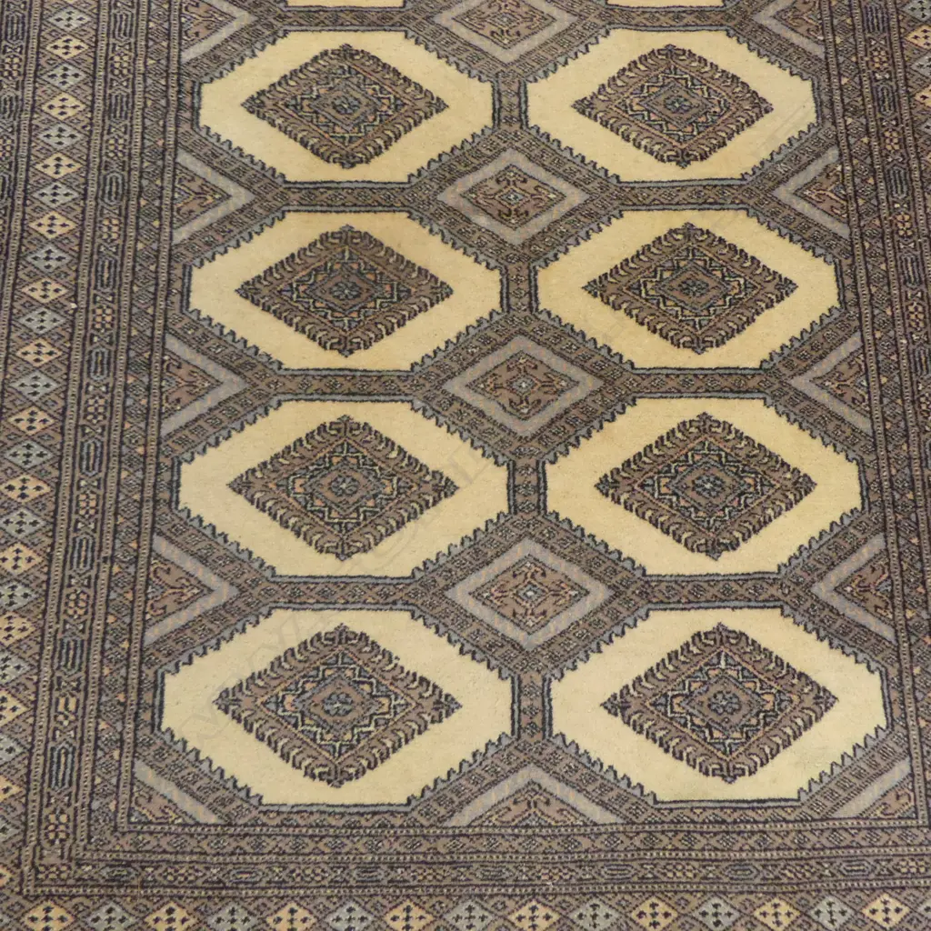 HAND KNOTTED WOOL PILE RUG 1850x1240mm Image 1++