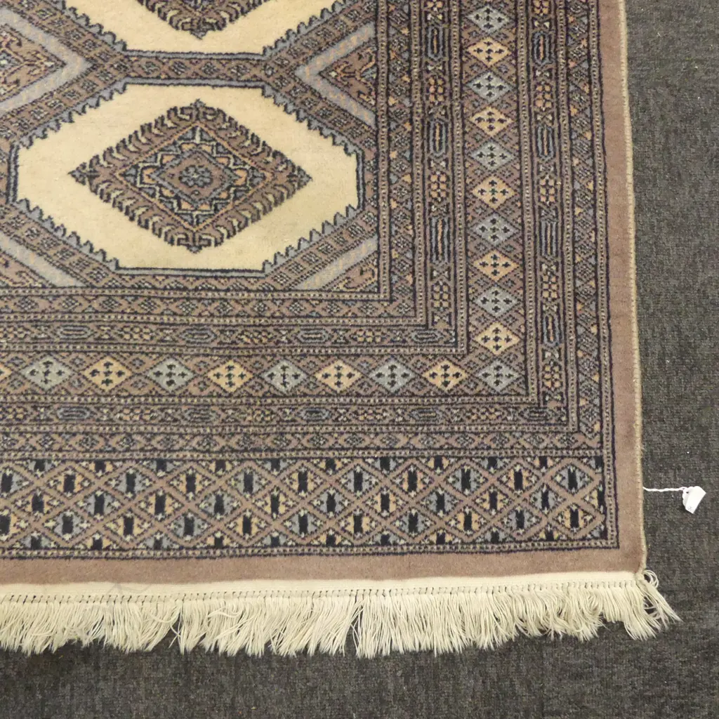 HAND KNOTTED WOOL PILE RUG 1850x1240mm Image 1++