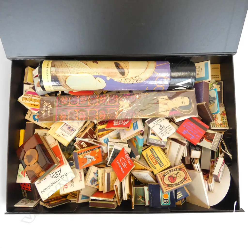 ASST. VINTAGE MATCHBOXES  Image 1++