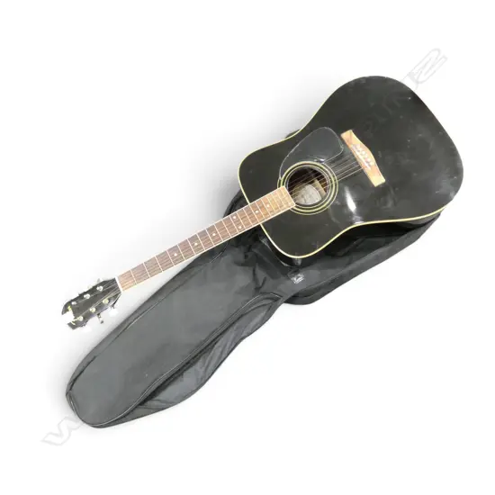 FENDER ACOUSTIC GUITAR 