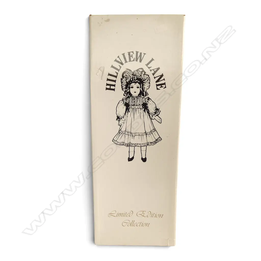BOXED HILLVIEW LANE LIMITED EDITION COLLECTION 'CLAUDIA' PORCELAIN DOLL w. stand Image 1++