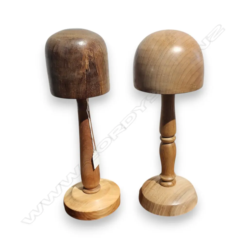 PAIR OF WOODEN HAT BLOCK STAND 400mm H Image 1++