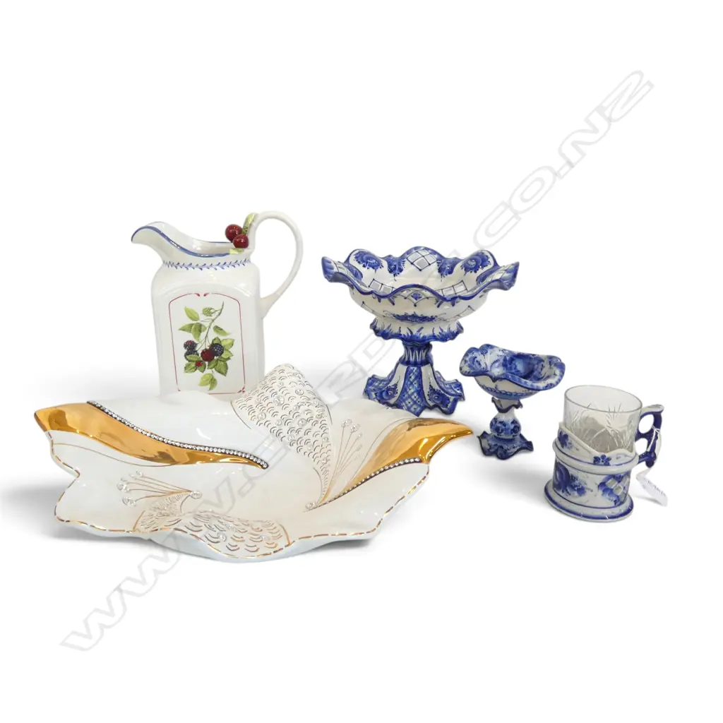 5 PCES CHINA; 3 RUSSIAN GZHEL (2 COMPORTS & CUP), JUG, BOWL W.400mm Image 1++