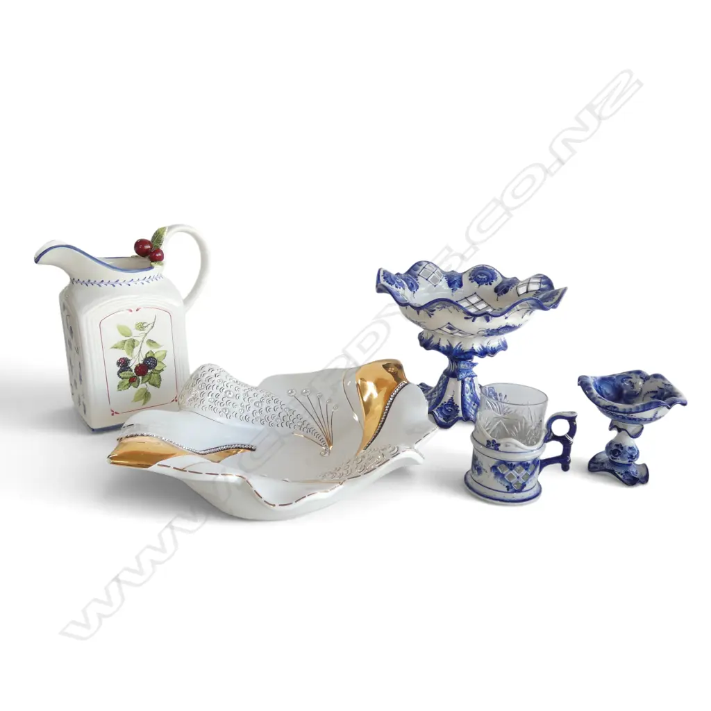 5 PCES CHINA; 3 RUSSIAN GZHEL (2 COMPORTS & CUP), JUG, BOWL W.400mm... Image 1++