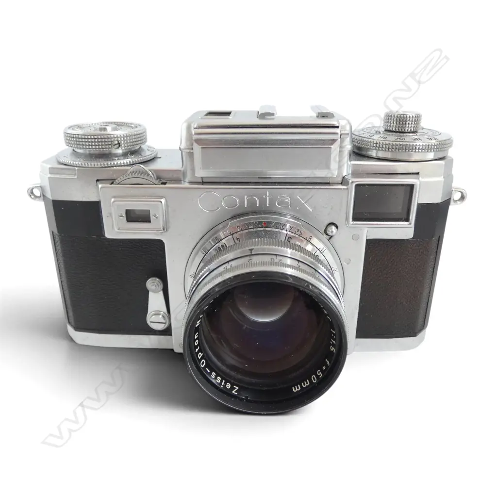 3 CANON CAMERAS + LENS, CASED W.335mm Image 1++