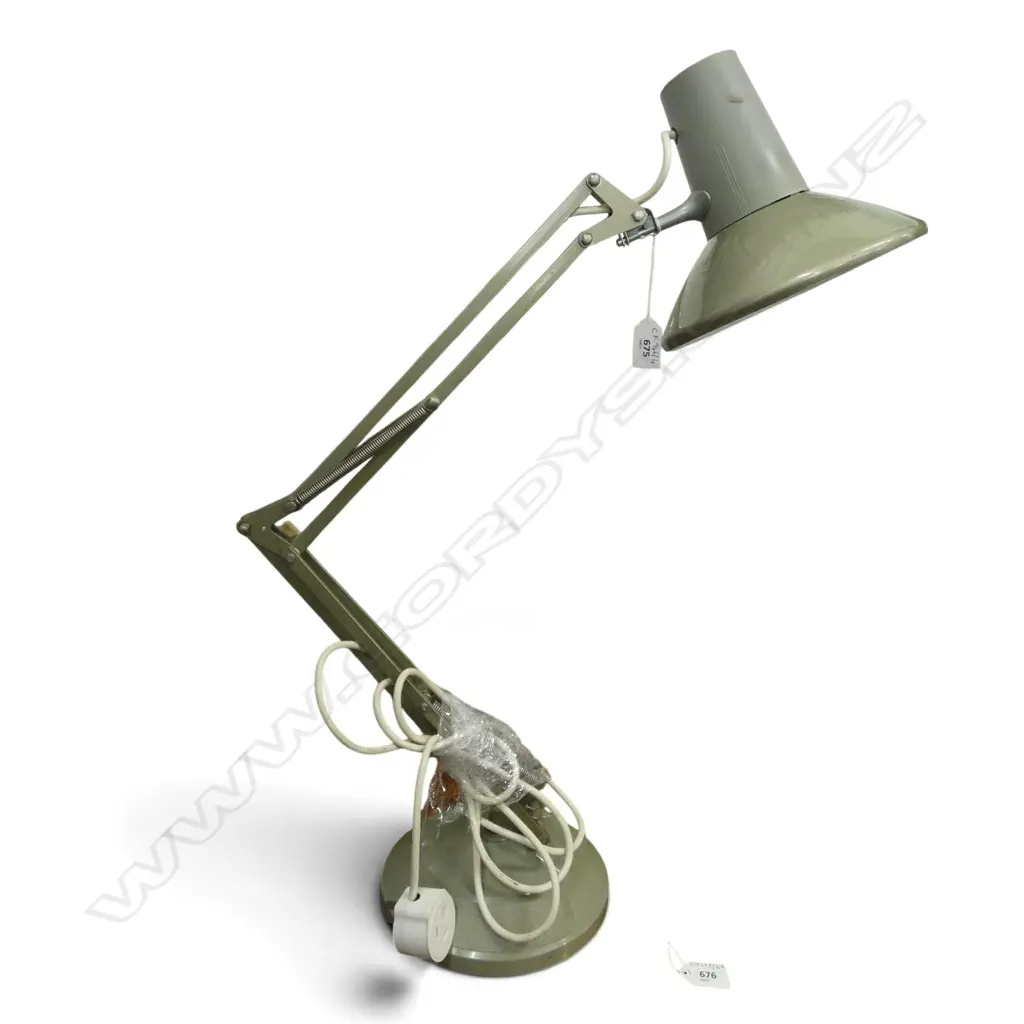 ANGLE POISE LAMP Image 1++