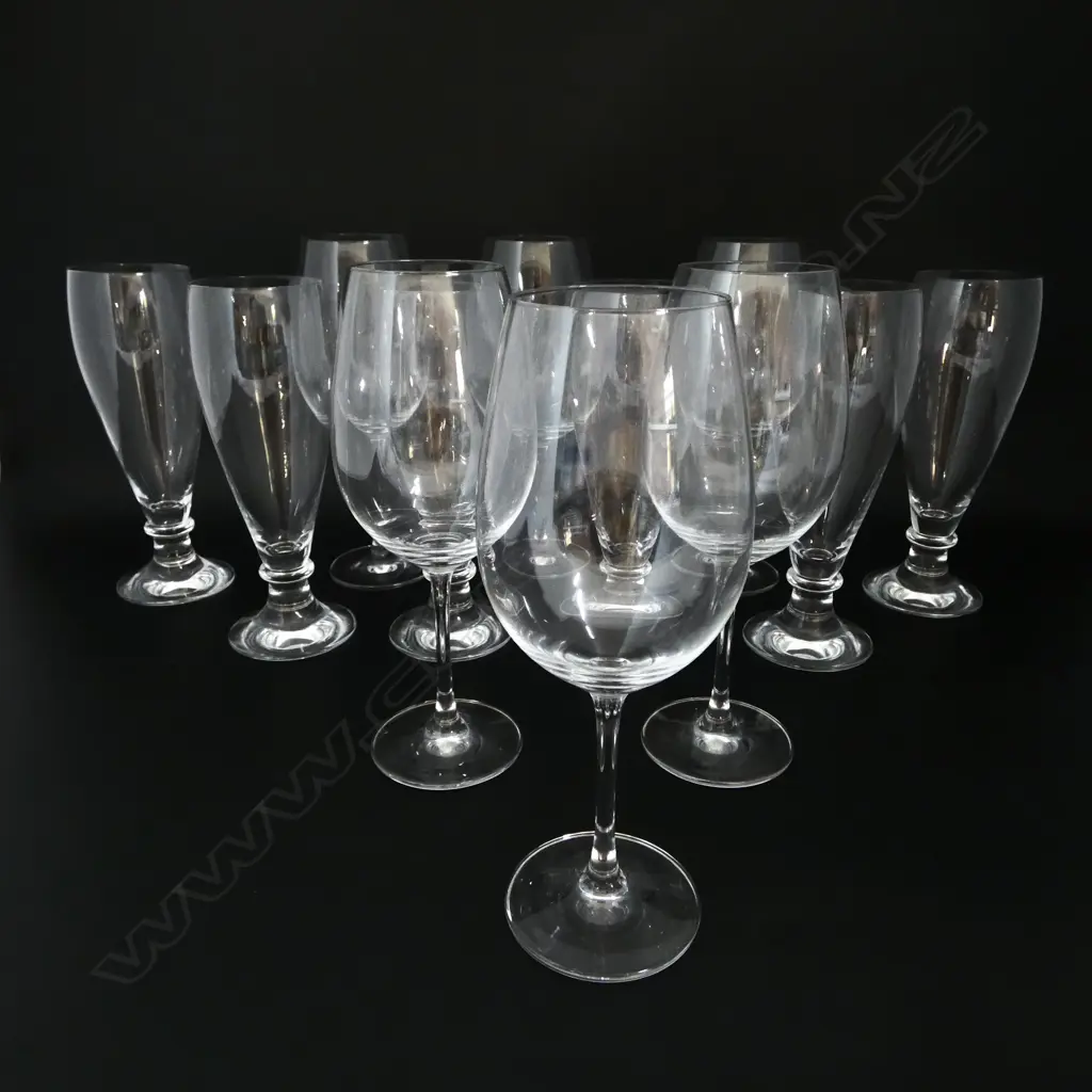 2 BOXES OF 6 SCHOTT ZWIESEL GLASSES; 6x INVENTO RED WINE, 6x BRUSSEL PILNSER Image 1++