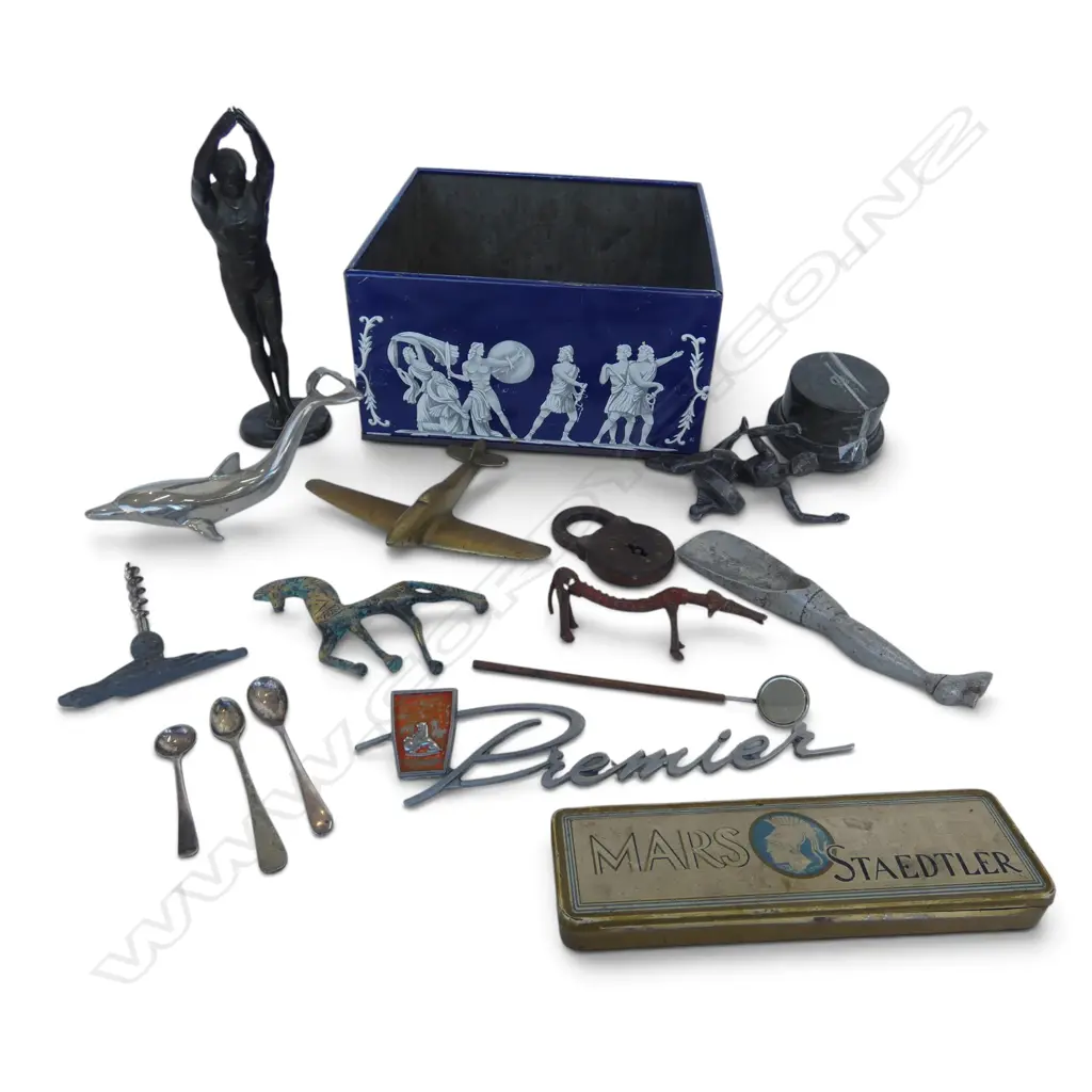 ASST. METAL COLELCTABLES Image 1++