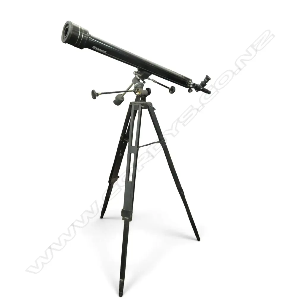 TASCO TELESCOPE ON TRIPOD Image 1++