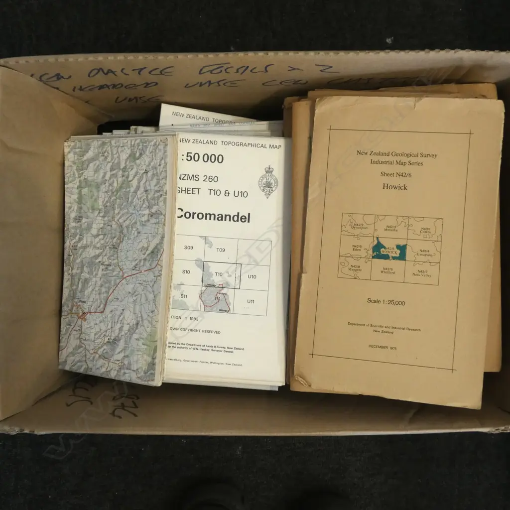 COLLECTION OF GEOLOGICAL & TOPOGRAPHICAL MAPS OF NEW ZEALAND Image 1++