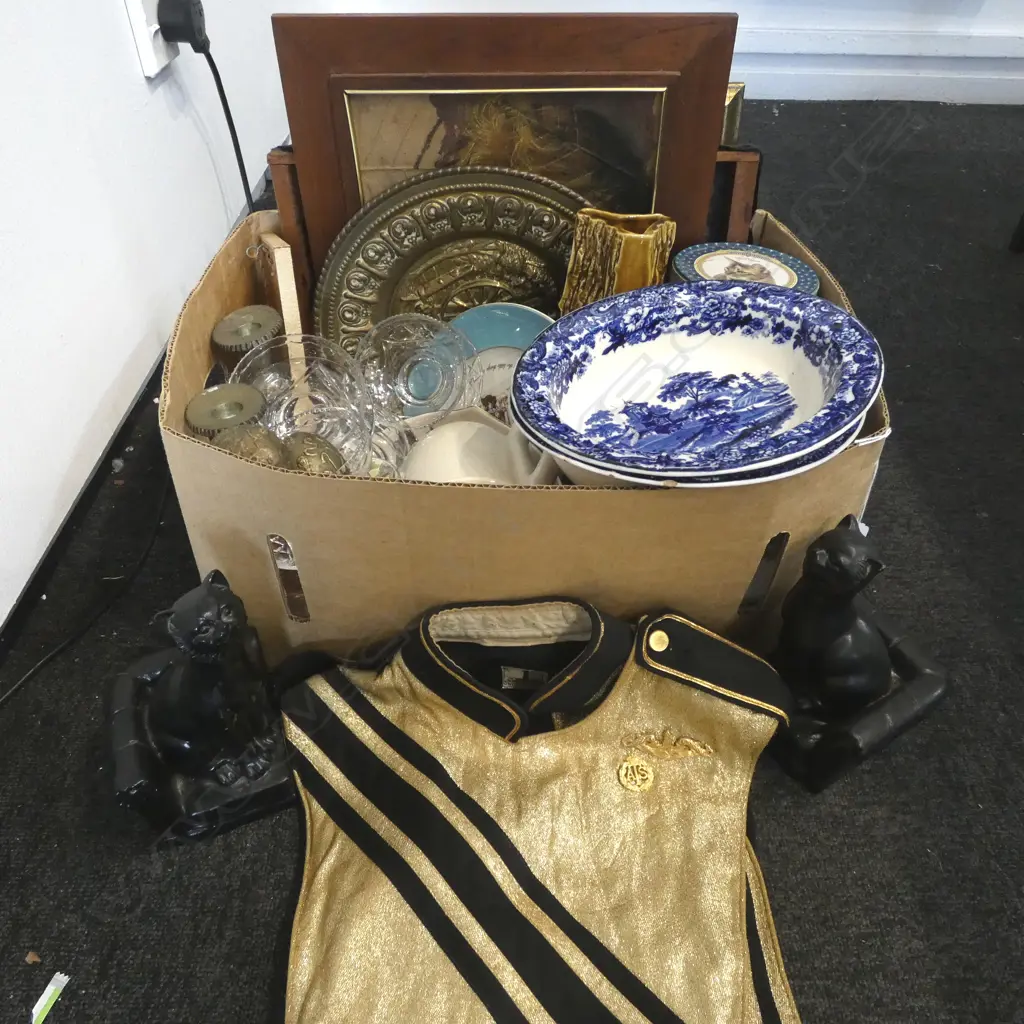 MARCHING JACKET, ART, CHINA, PR BLACK RESIN CAT BOOKENDS ETC Image 1++