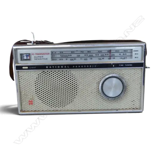 VINTAGE NATIONAL PANASONIC TRANSISTOR RADIO H140 L250MM