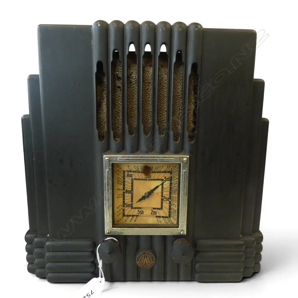 ART DECO VINTAGE AWA BAKERLITE TOWER MANTLE RADIO H280 W280MM Image 1++