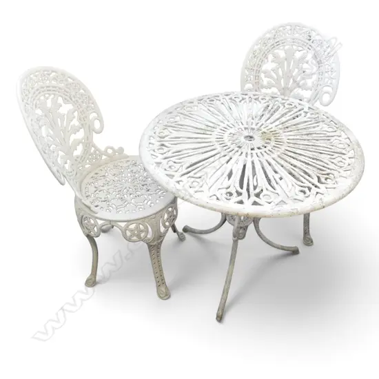 WHITE METAL PATIO TABLE & 2 CHAIRS Dia.720mm