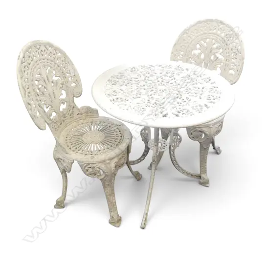 WHITE METAL PATIO TABLE & 2 CHAIRS Dia.720mm