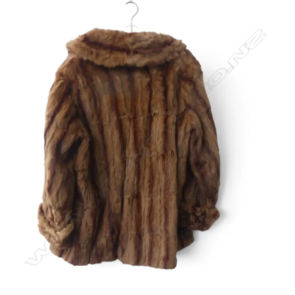 SQUIRREL FUR COAT  Image 1++