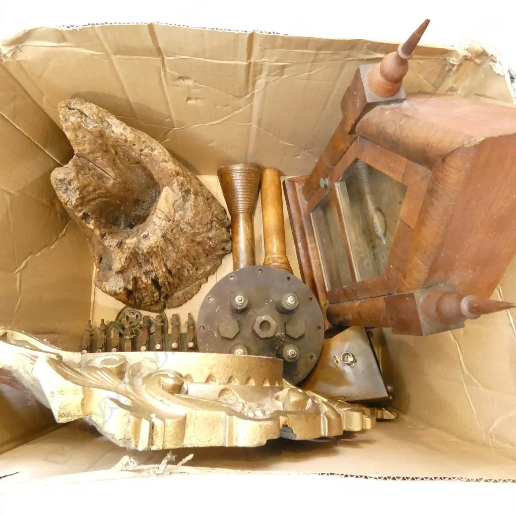 ASST. WOODEN COLLECTIBLES Incl. CLOCK etc Image 1++