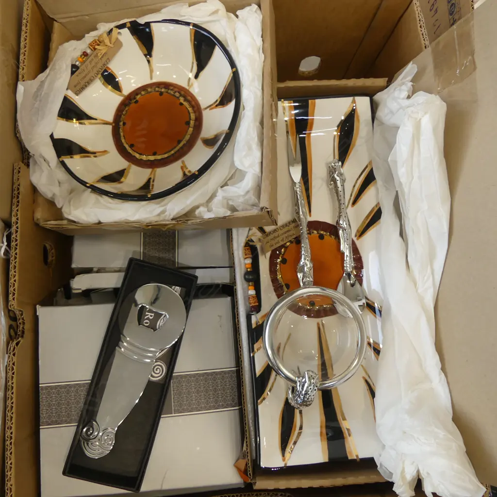 ASST. CARROL BOYES KITCHENALIA & LIMPORO CERAMICS Image 1++
