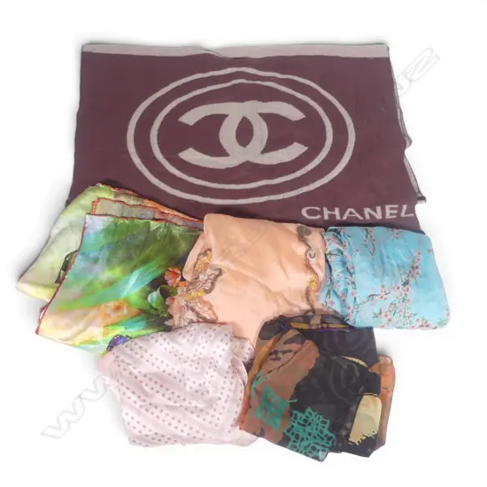 SILK THROW + 5 SILKS