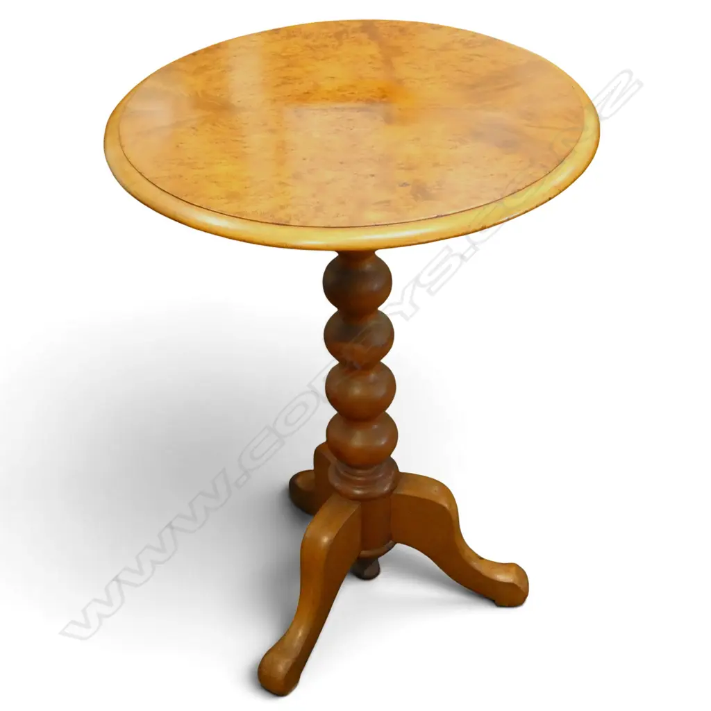 ANTIQUE ROUND NZ NATIVE WOOD WINE TABLE, H.720 Dia.520mm Image 1++