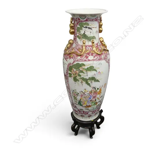 LG ORIENTAL VASE H.940mm on wooden stand
