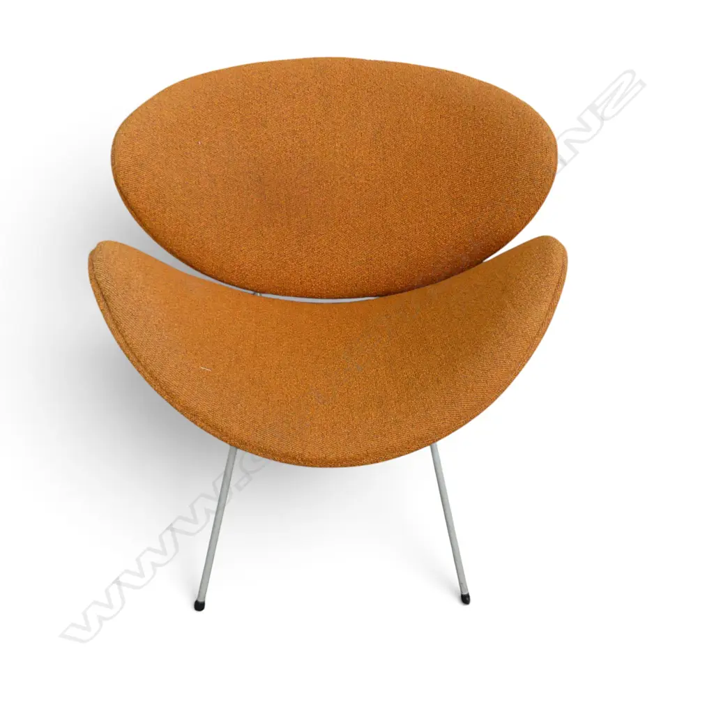SEGMENT CHAIR Image 1++