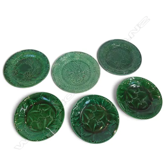 6 ASST. WEDGWOOD GREEN CABBAGE WARE PLATES faults Dia.230mm