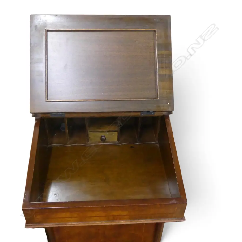 REPRODUCTION WALNUT DAVENPORT H.790mm Image 1++