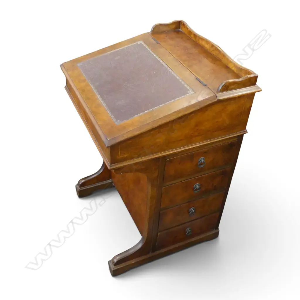 REPRODUCTION WALNUT DAVENPORT H.790mm Image 1++