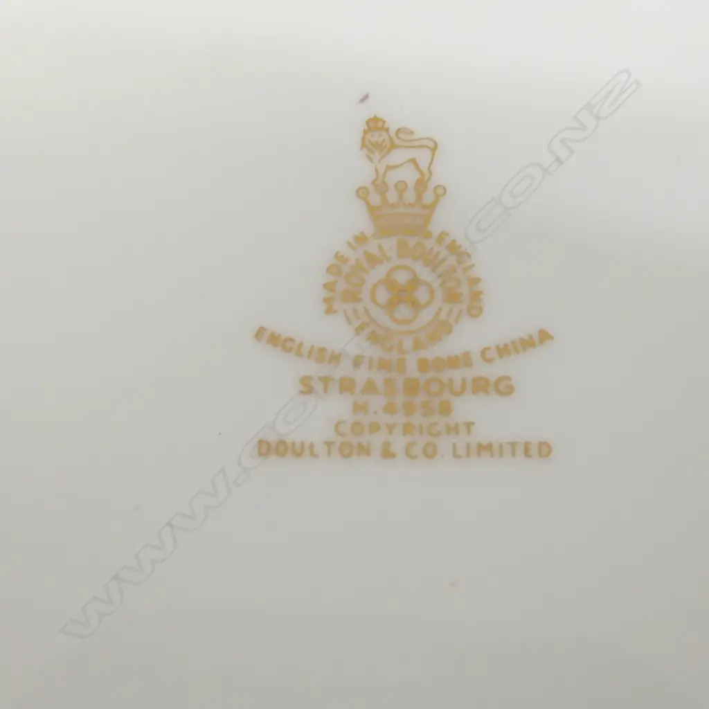 PR ROYAL DOULTON 'STRASBOURG' TUREENS  Image 1++
