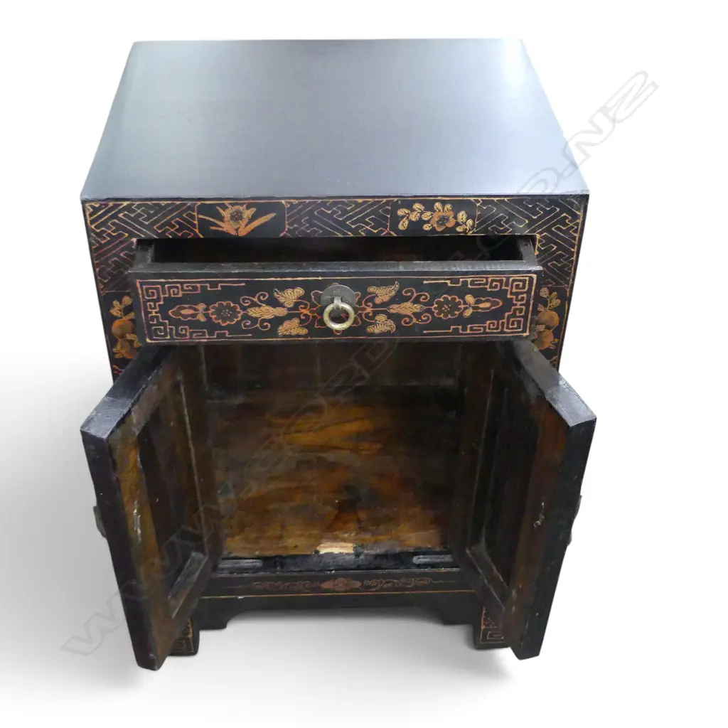CHINESE LACQUER CABINET H 595X320X400MM Image 1++