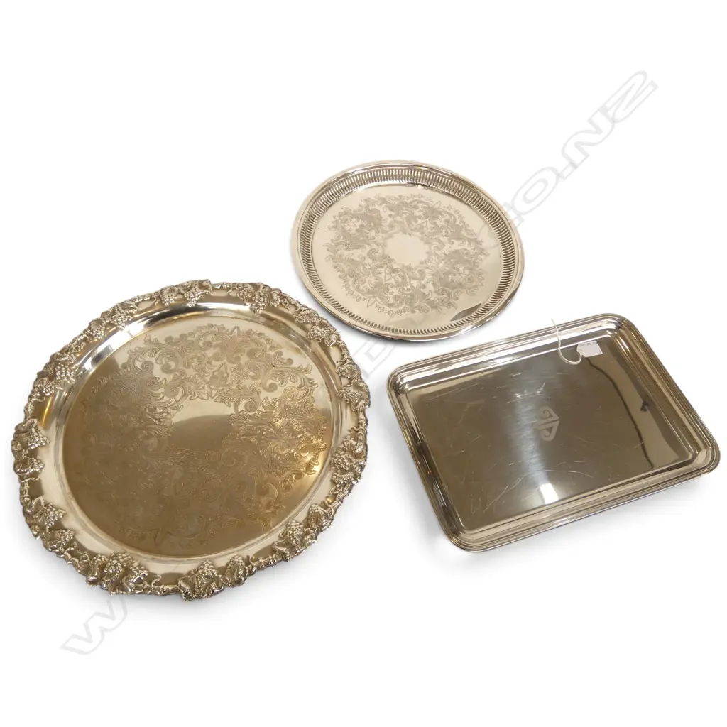 THREE TRAYS INCL AIR NEW ZEALAND LG TRAY 430MM  Image 1++