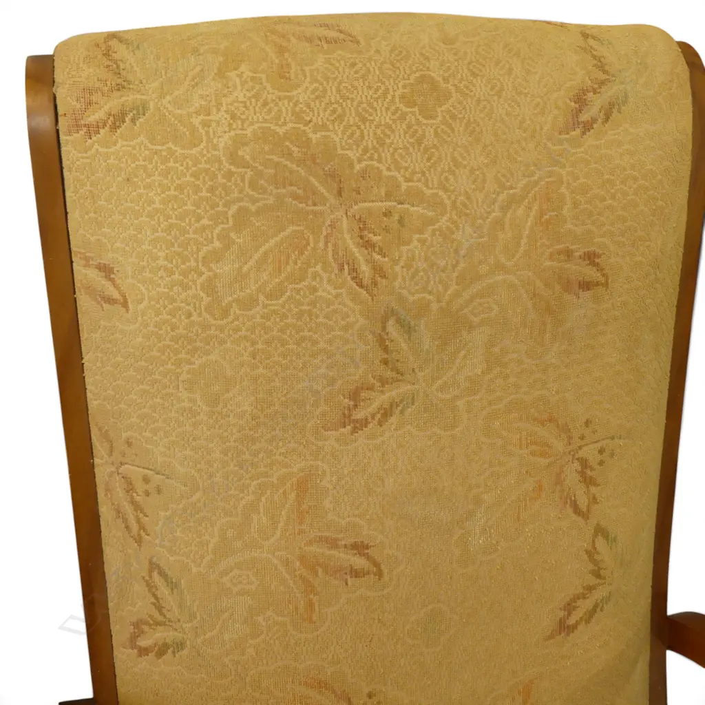 VINTAGE ARMCHAIR Image 1++